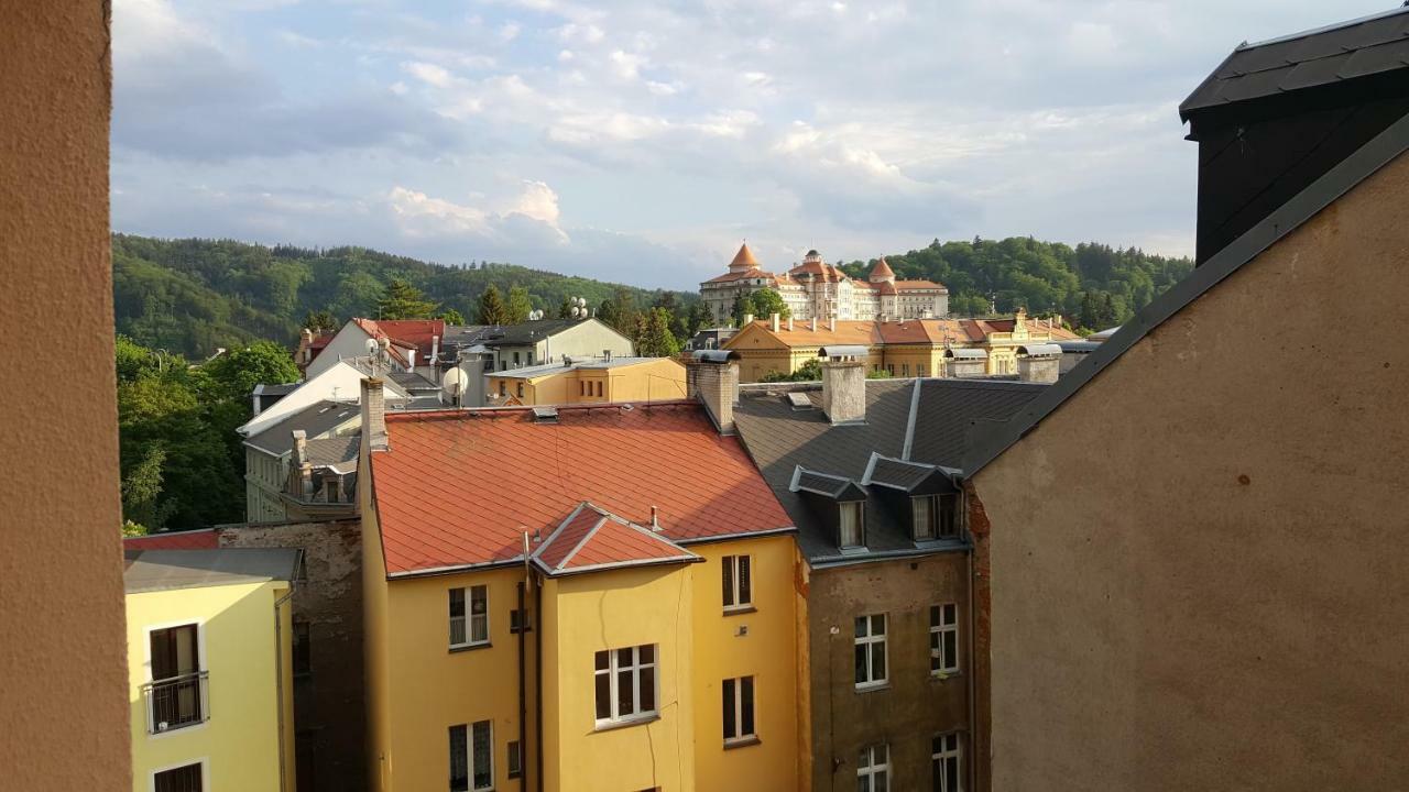 Nely'S Apartment Karlovy Vary Ngoại thất bức ảnh